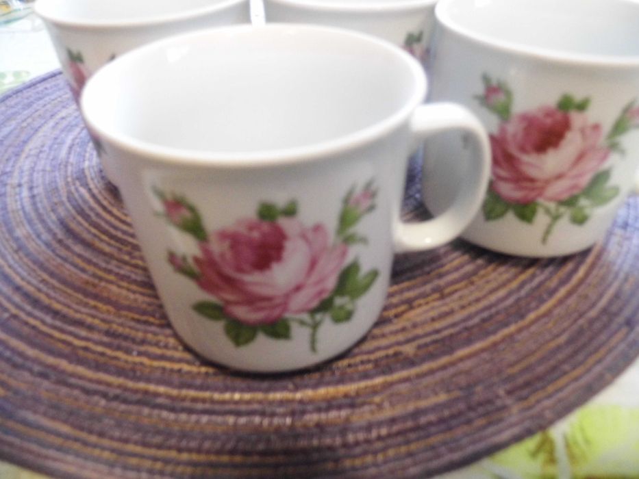 Zabytkowe, urocze kubki, porcelana NRD