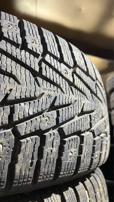 Комплект 265 60 18 nokian 95% остаток