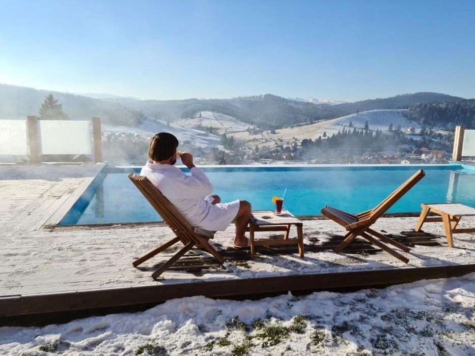 Відпочинок в Буковелі: номери, басейн, сауна, вілли, кафе