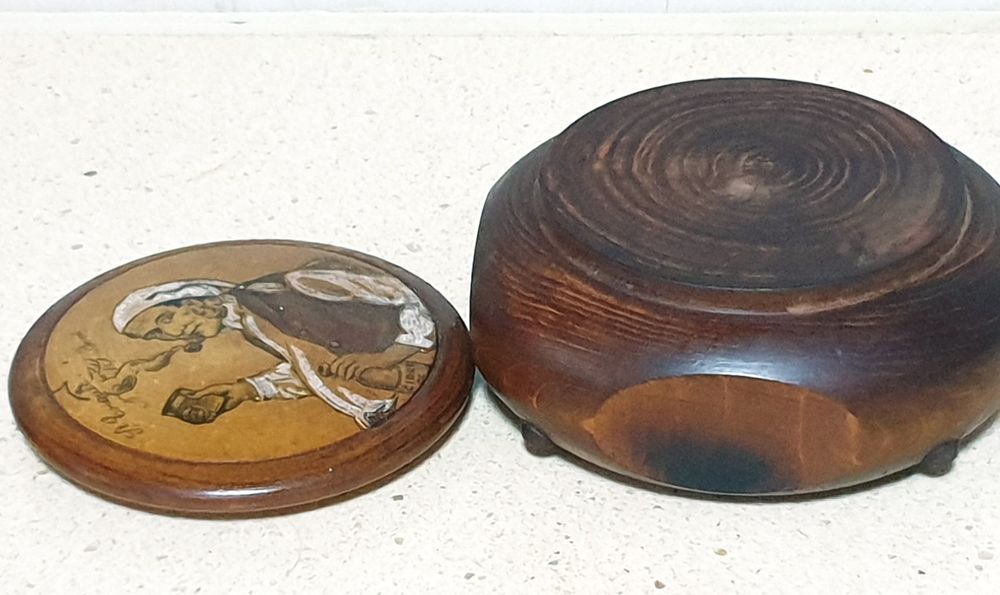 Antiga caixa de tabaco de cachimbo  francesa em madeira