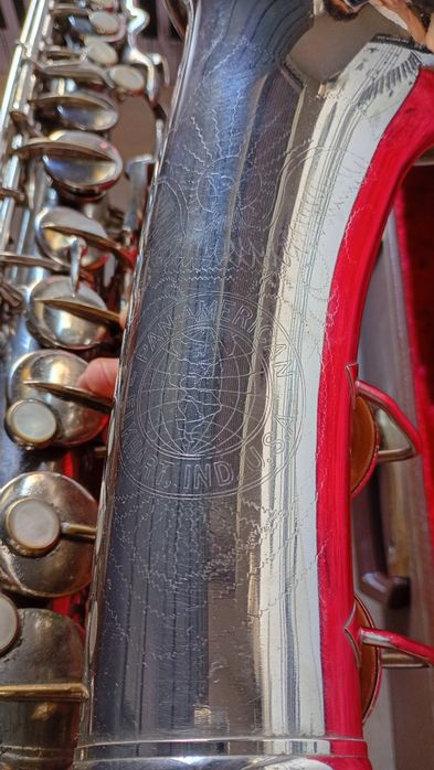 Saxofone Alto Conn Pan American 64M