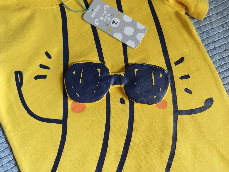 T-shirts de menino NOVO da TucTuc, tamanho 5 anos