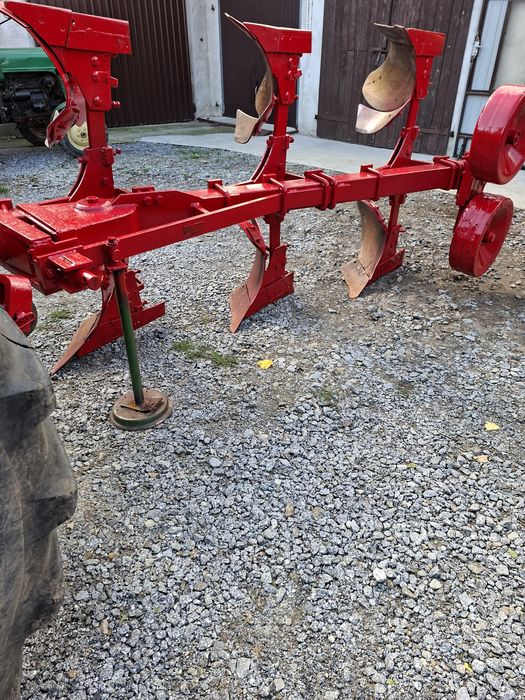 Pług obrotowy 3 skibowy MULLER BUFFEL