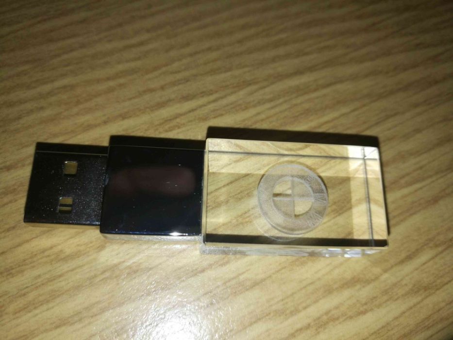 Pen USB | BMW | Mercedes | Audi | NOVAS