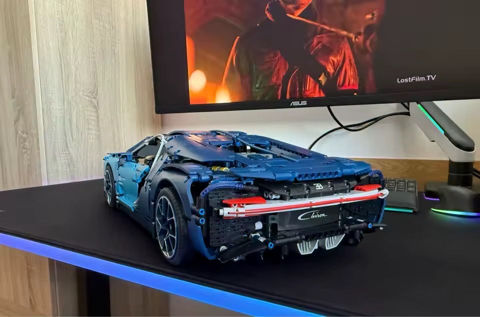 Technic 42083 Bugatti Chiron