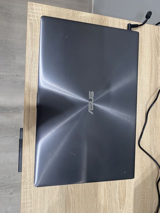 Модель: Asus ZenBook UX51VZA