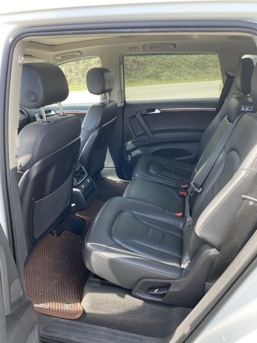 Audi q7 2015 рік