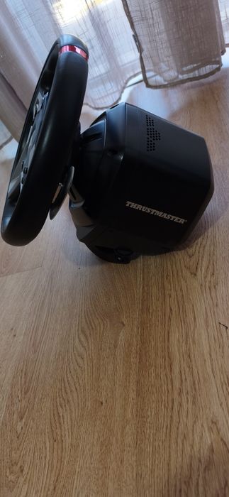 Volante thrustmaster t248 (Xbox / PC)