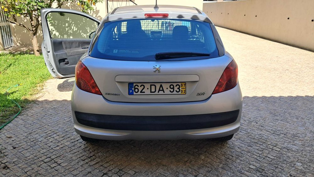 Vendo peugeot 207 van. 2 lugares (negociável)