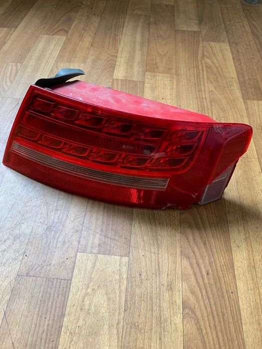 задній правий  стоп led audi a5 європа
