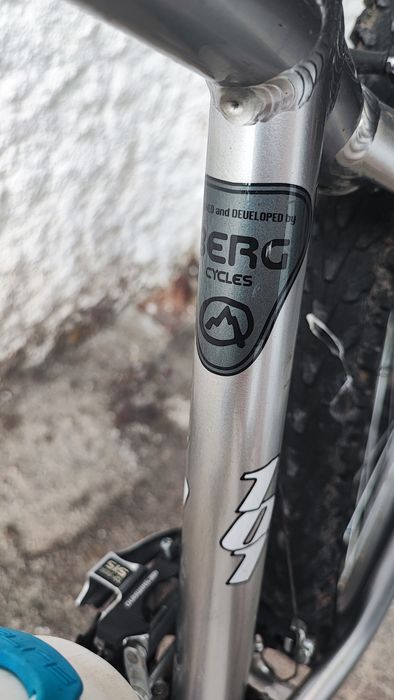 Bicicleta Berg Country S1 shimano 18v + pedais de encaixe