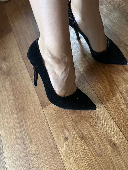 Класичні чорні лодочки