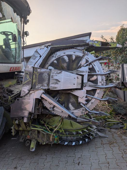 Przystawka do kukurydzy Claas orbis 600