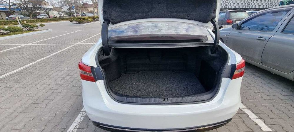 Toyota Avalon Hybrid LIMITED 2016