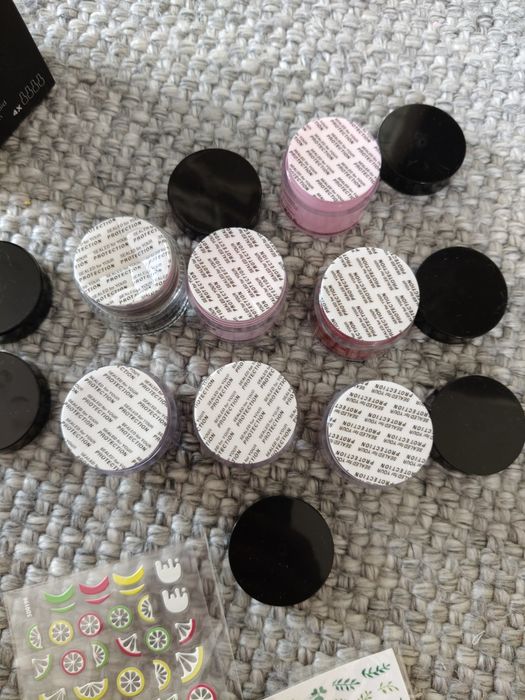 Manicure tytanowy