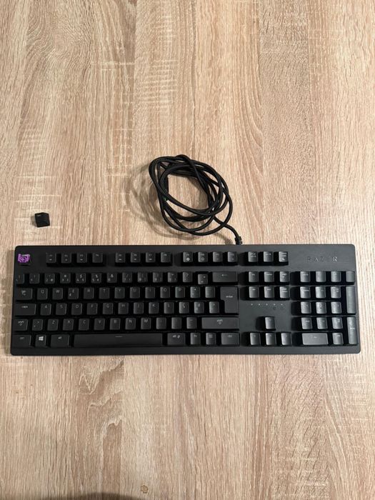 Teclado Razer huntsman 100% português ( purple switch )