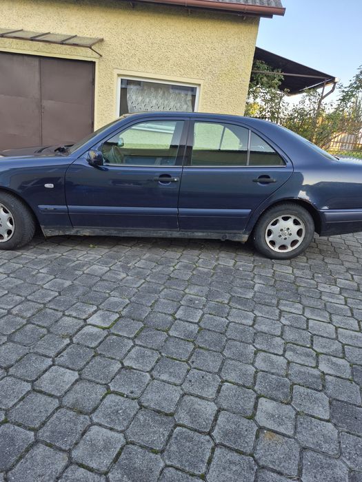 Mercedes-Benz Seria 200