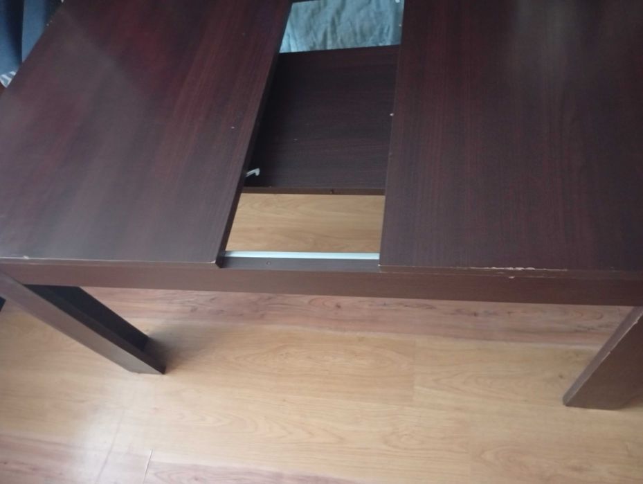 Stol rozkladany. 180/90 wys.75
