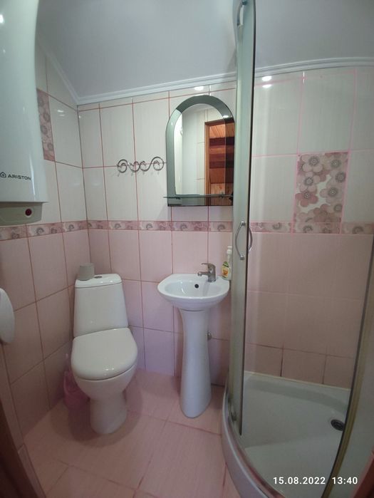 Котедж "Ясень" з кухнею на 3 номери 2 санвузли