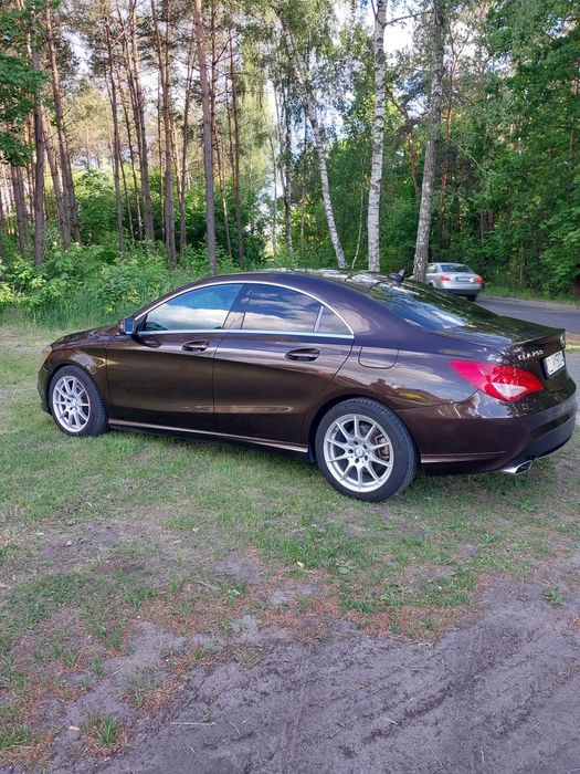 Mercedes-Benz CLA Posiadam na sprzedaż Mercedesa Bebz CLA w pięknym brązowym kolorze