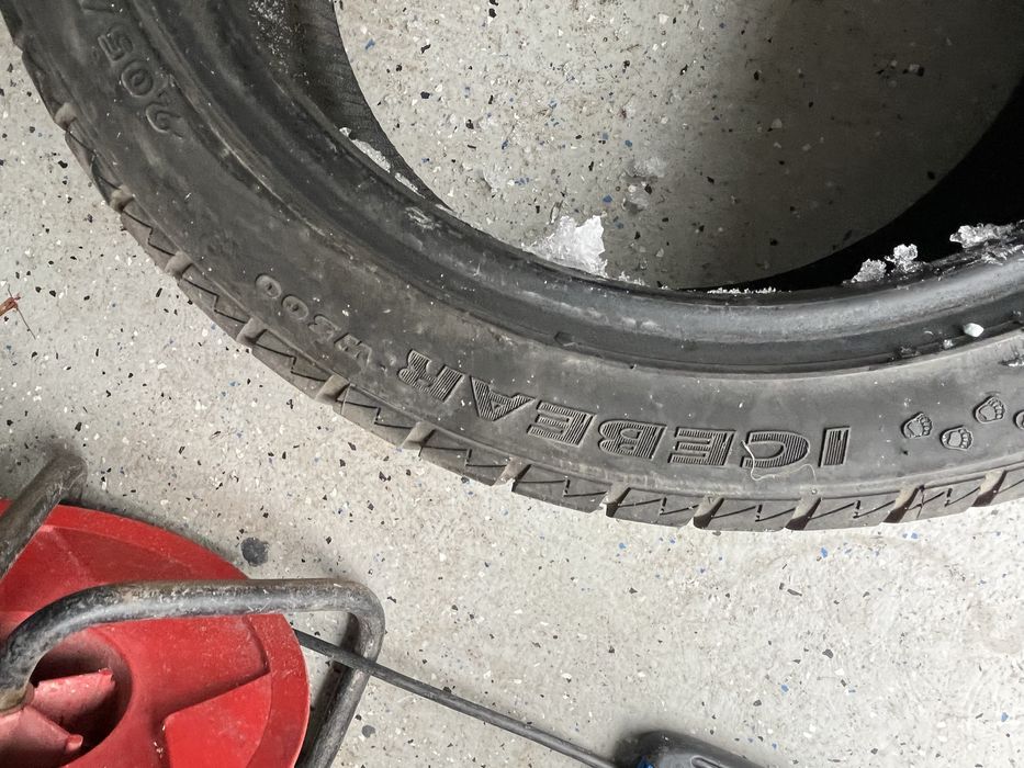 Komplet opon zimowych hankook