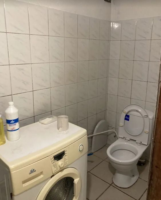 Продаж 2 пов.будинку зділянкою на 25 соток