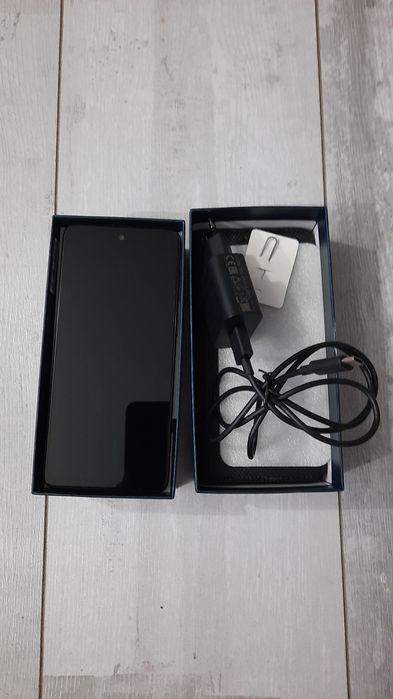 Motorola E32 (s) stan idealny SPRZEDAM