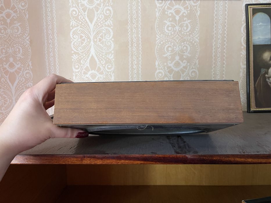 Винтажные интерьерные часы «Янтарь» (ОЧЗ, СССР) — ретро-стиль