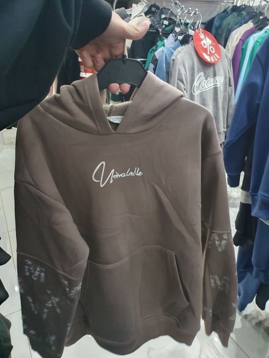 Bluza ocieplana chłopięca z napisami rozmiar 152