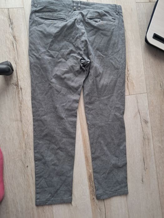 Spodnie firmy reserved roz xl  34