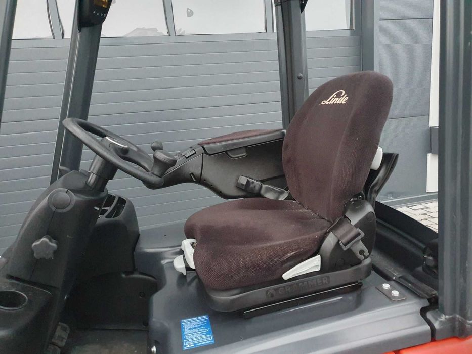 Wózek widłowy LINDE E12-02 Triplex Pozycjoner Wolny SKok E14 E16 E18