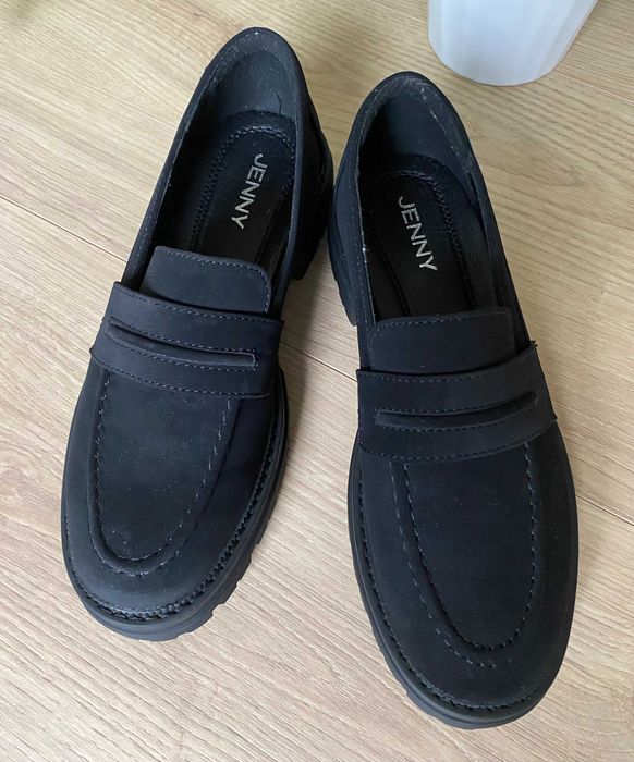Buty nowe zamszowe czarne damskie 39