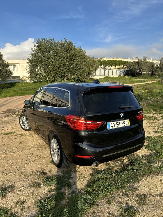 BMW 218d versão Luxury