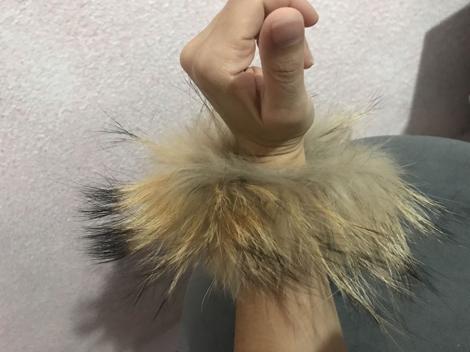 Punhos pêlo natural