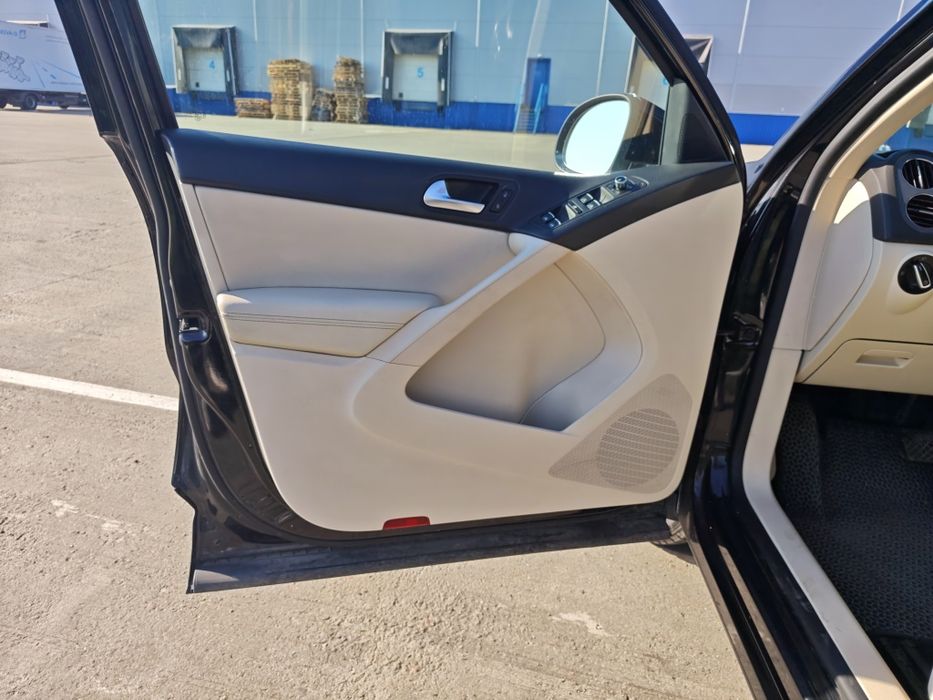 Volkswagen Tiguan 2.0 200лс 2013 4 motion aisin 09m