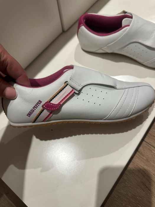 Buty typu adidasy
