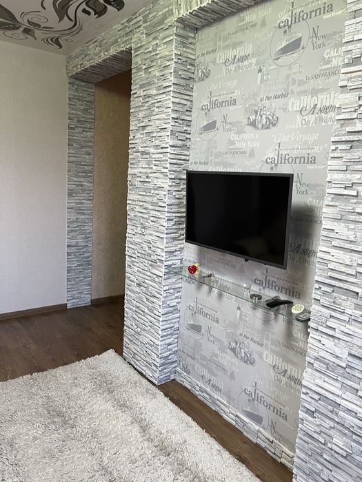 Сдам  1 квартиру по суточно  свет круглосуточно 2+1