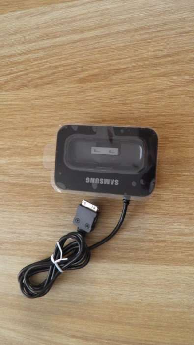 Samsung,baza do Iphone, podstawka, złącze TV -kino domowe Samsung-nowe