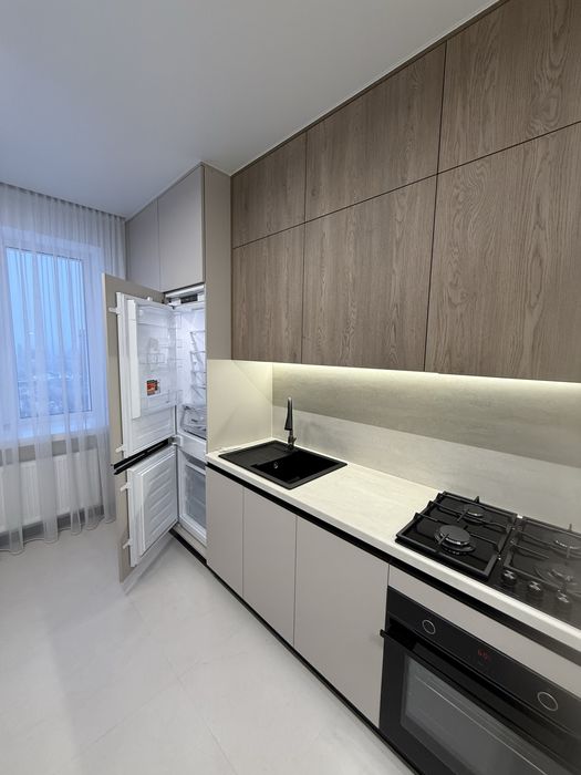 НОВА 2 кім. Квартира з ремонтом та меблями