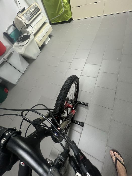 Bicicleta Cube em Carbono