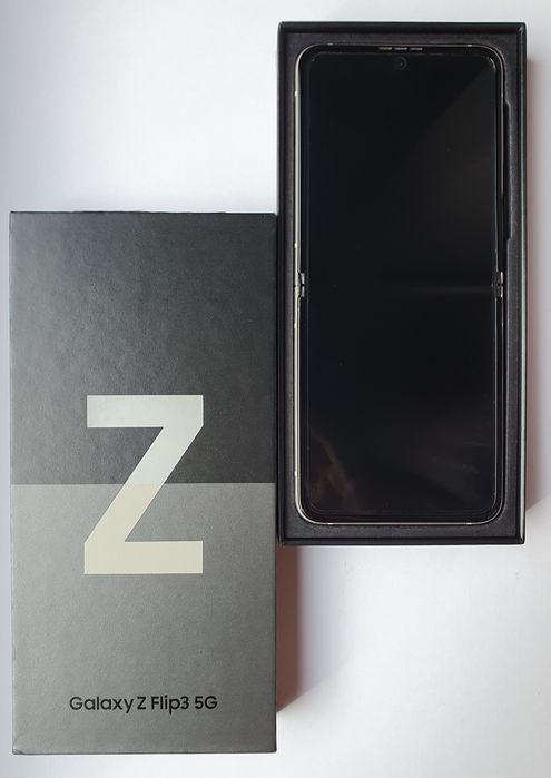 Samsung galaxy Z flip3 5g