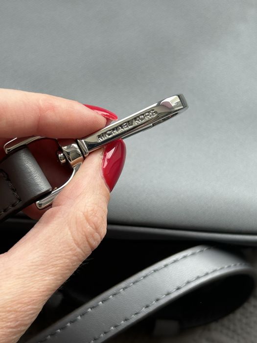 Сумка сіра Michael Kors