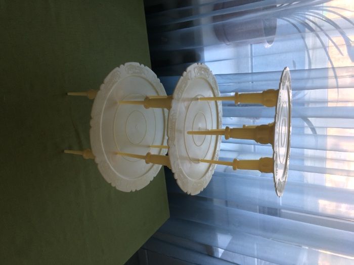 Подставка для торта с колоннами