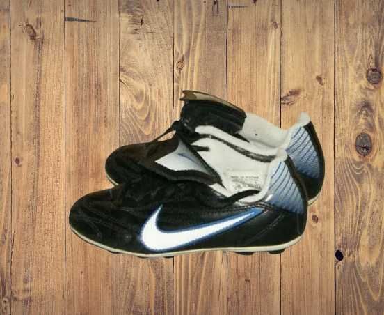 Nike sportowe buty korki rozmiar 28,5 / 203H