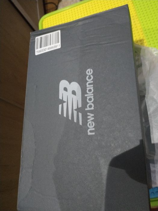 New Balance animal 327 .Nowe 36.5 rozm 23 cm