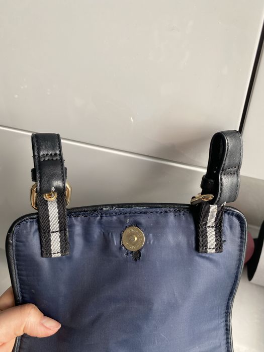 Torebka listonoszka Tommy Hilfiger oryginalna