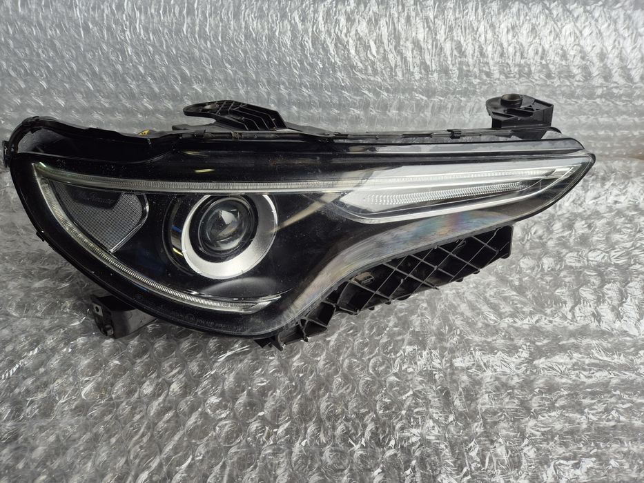 ALFA ROMEO Stelvio Lampa Przednia Prawa Xenon EU