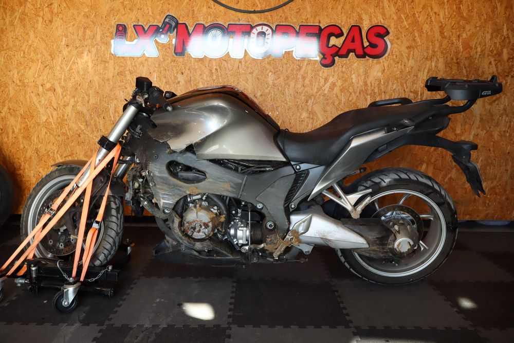Honda VFr 1200F 2010 para peças.