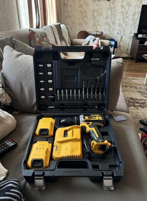 Акумуляторний шуруповерт 24V 5Ah потужний