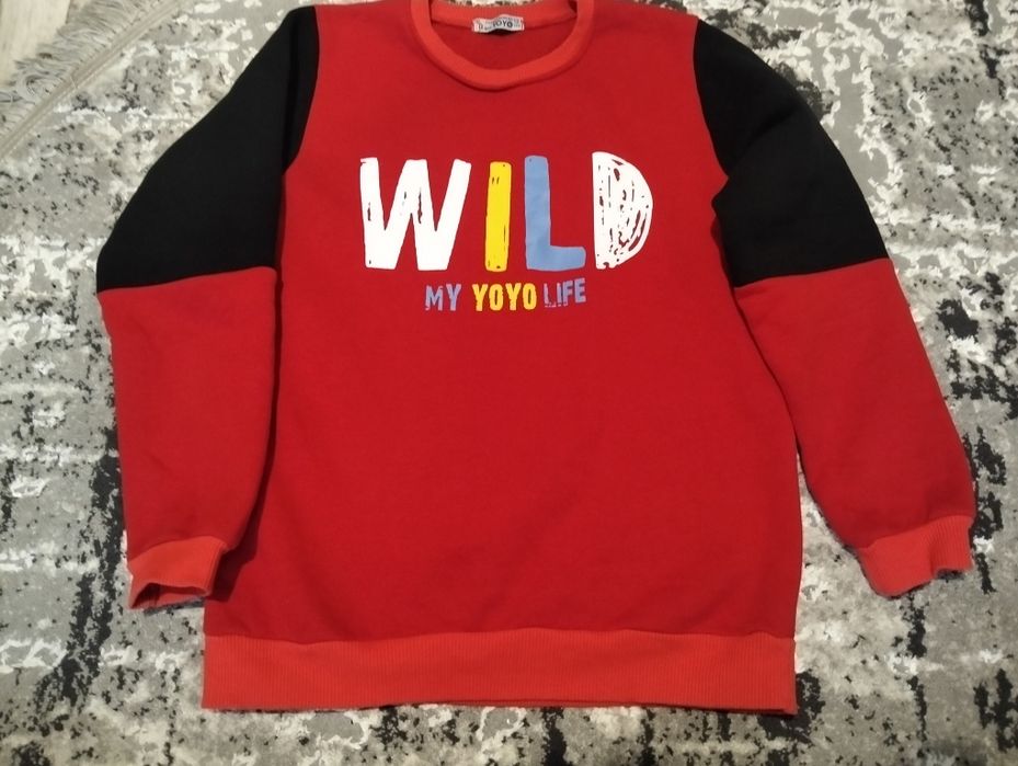 Продам зимовий светр  з начесом 12 років